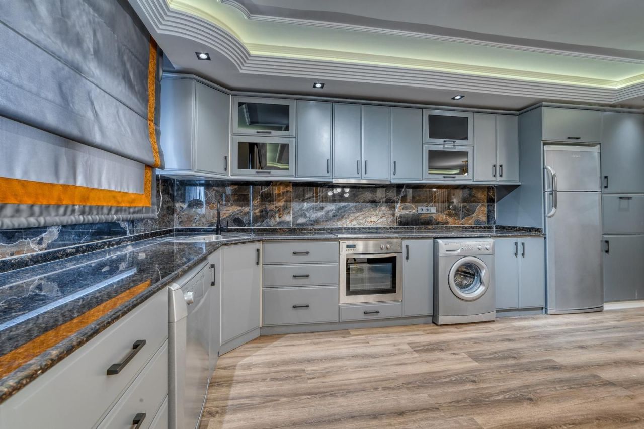 Пентхаус в Алании, Турция, 225 м² - фото 2