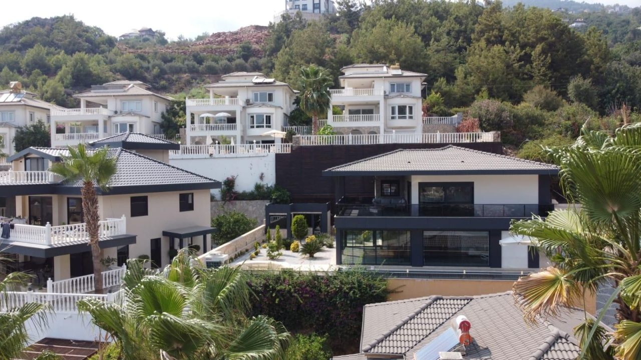 Вилла в Алании, Турция, 300 м² - фото 2