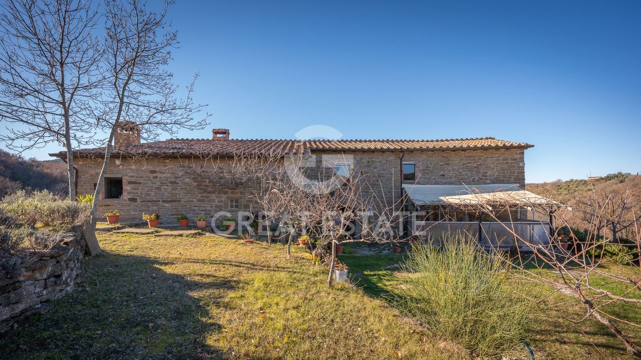 Дом в Губбио, Италия, 390.6 м² - фото 4