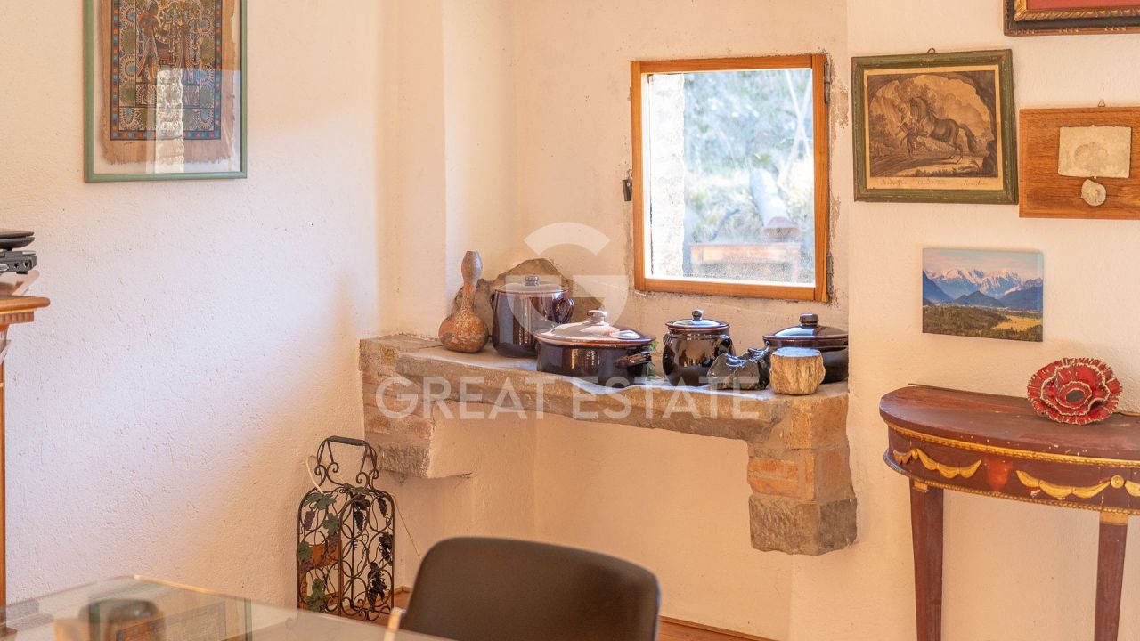 Дом в Губбио, Италия, 390.6 м² - фото 11