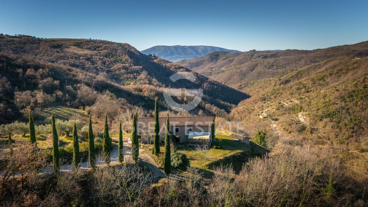 Дом в Губбио, Италия, 390.6 м² - фото 18