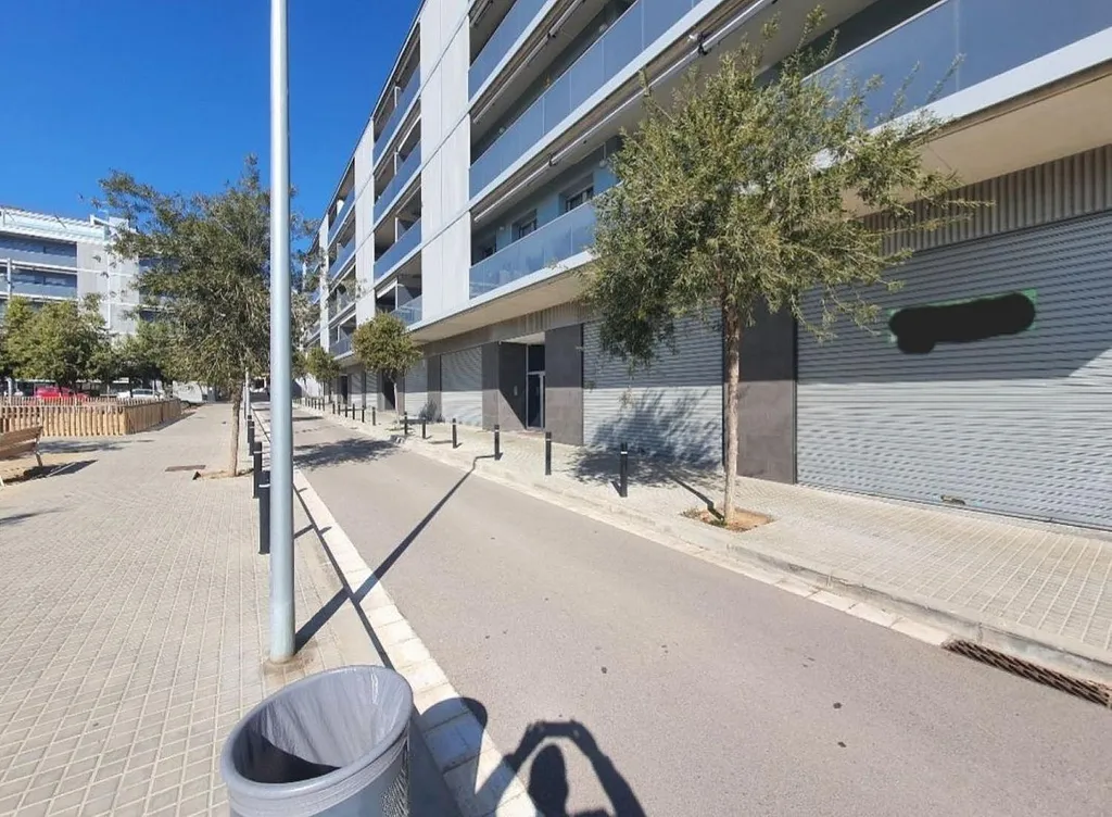 Коммерческая недвижимость в Барселоне, Испания, 959 м² - фото 1