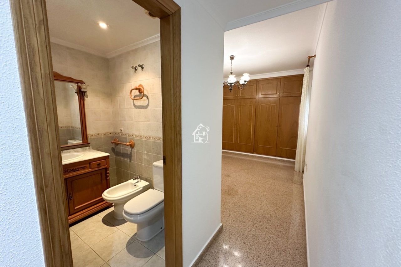 Апартаменты в Альморади, Испания, 94 м² - фото 8