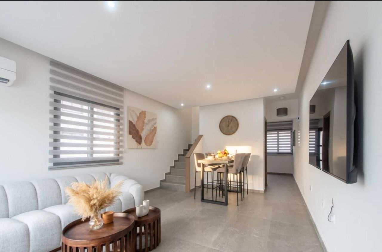 Вилла в Ларнаке, Кипр, 79 м² - фото 1