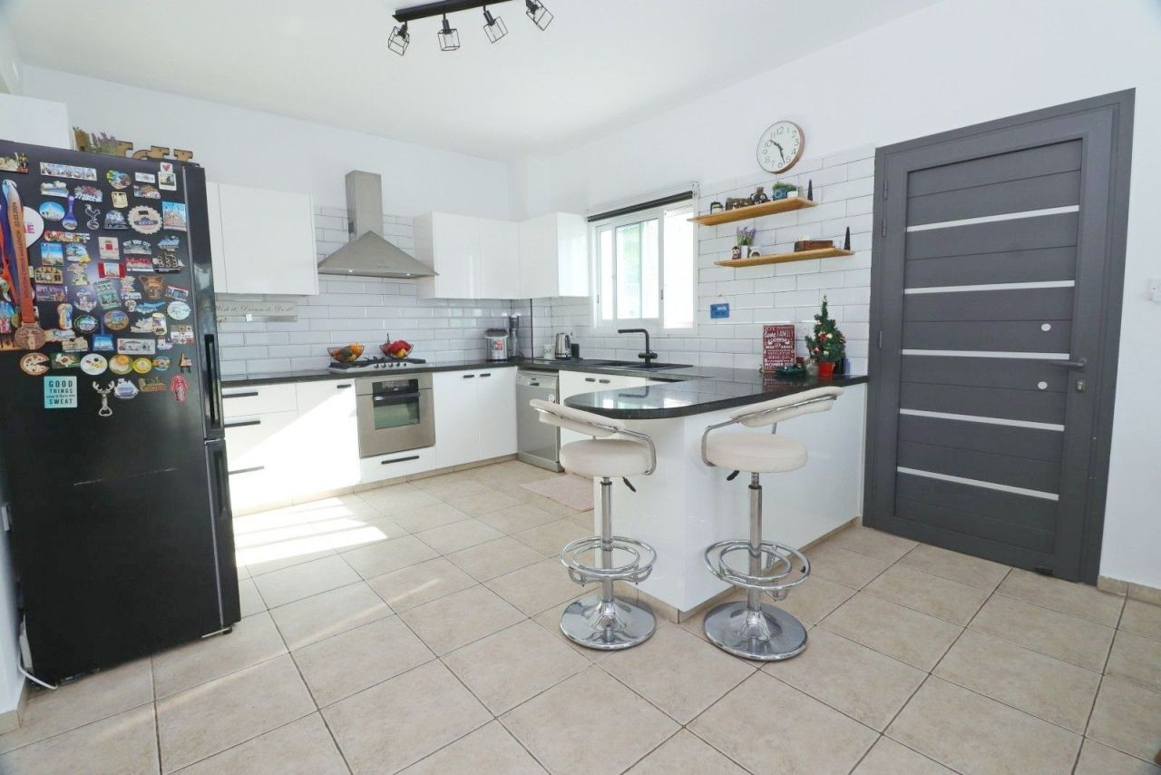 Вилла в Пафосе, Кипр, 152 м² - фото 13