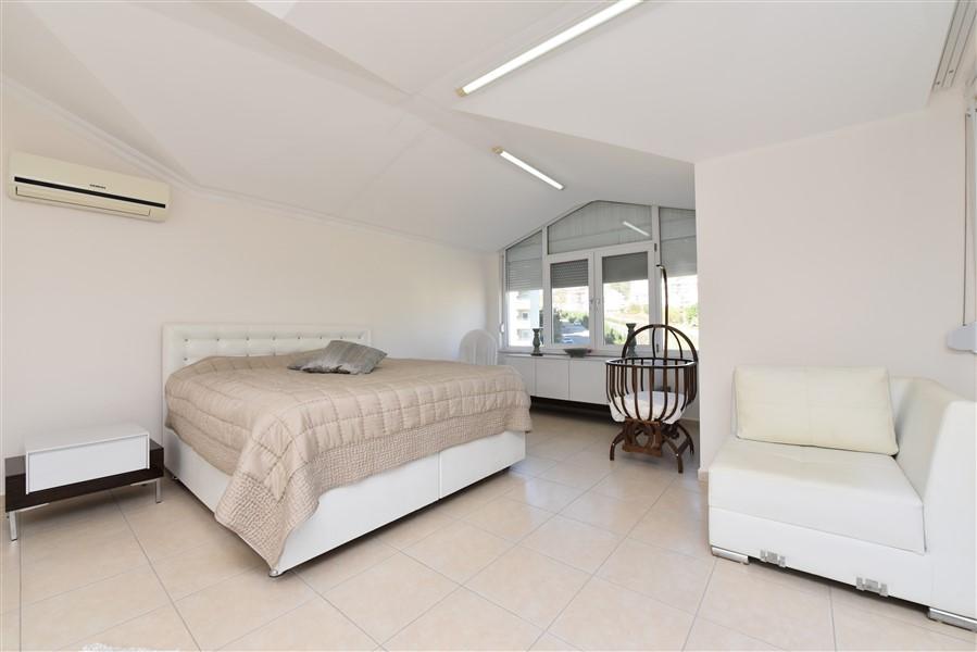 Квартира в Алании, Турция, 275 м² - фото 4