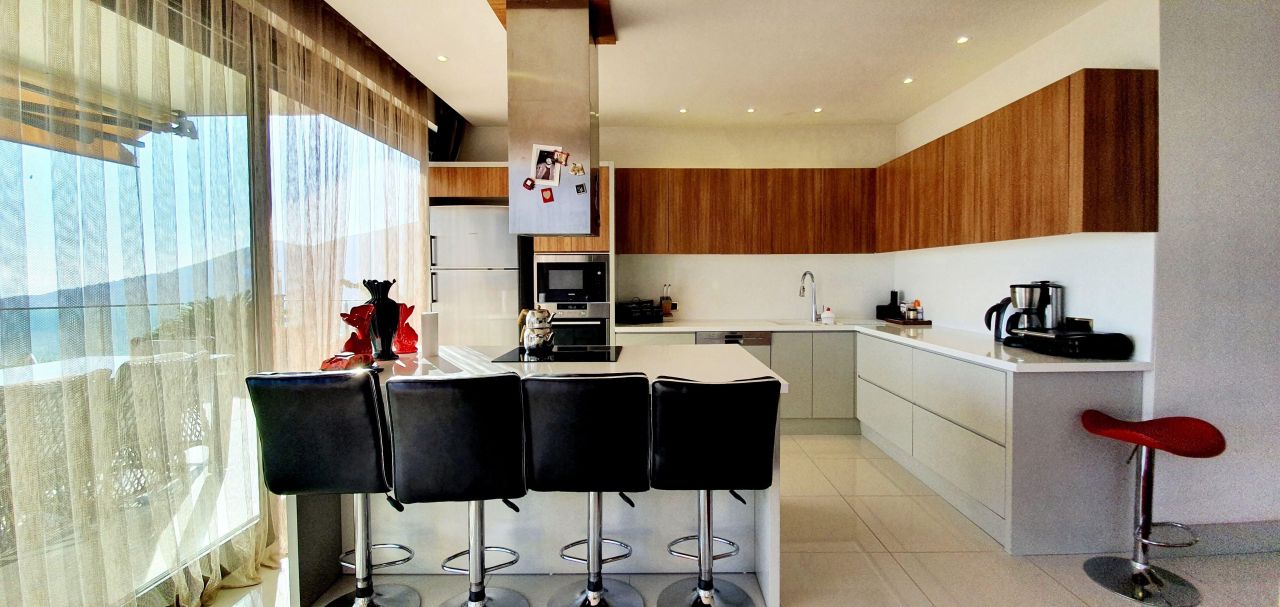 Вилла в Алании, Турция, 350 м² - фото 5