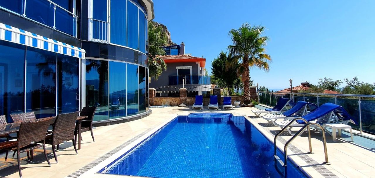 Вилла в Кестеле, Турция, 210 м² - фото 6