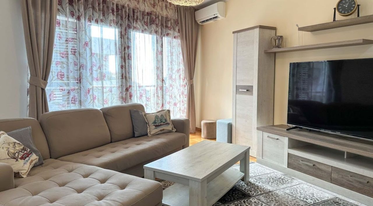 Квартира в Бечичи, Черногория, 88 м² - фото 1