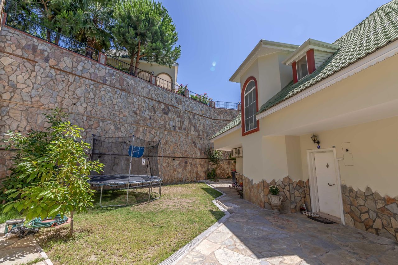 Вилла в Алании, Турция, 300 м² - фото 6