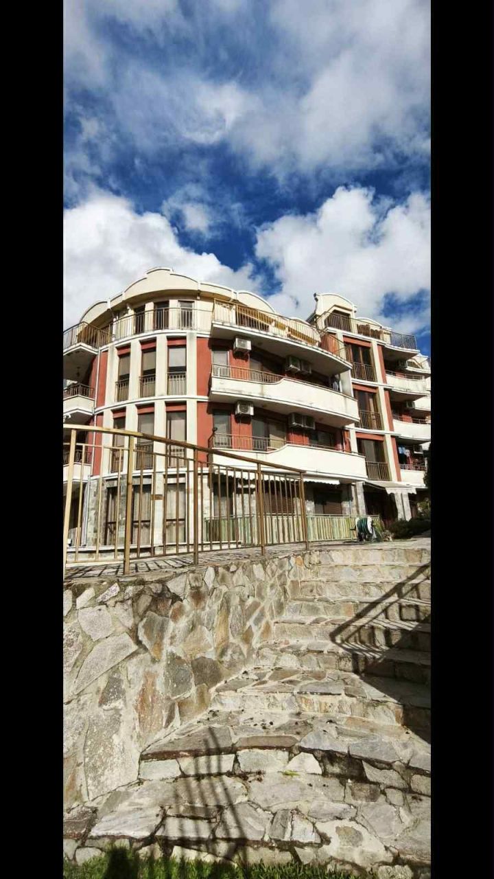 Квартира в Ален мак, Болгария, 72 м² - фото 1