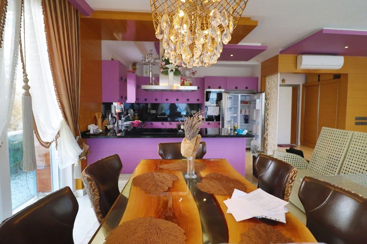 Вилла в Алании, Турция, 300 м² - фото 6