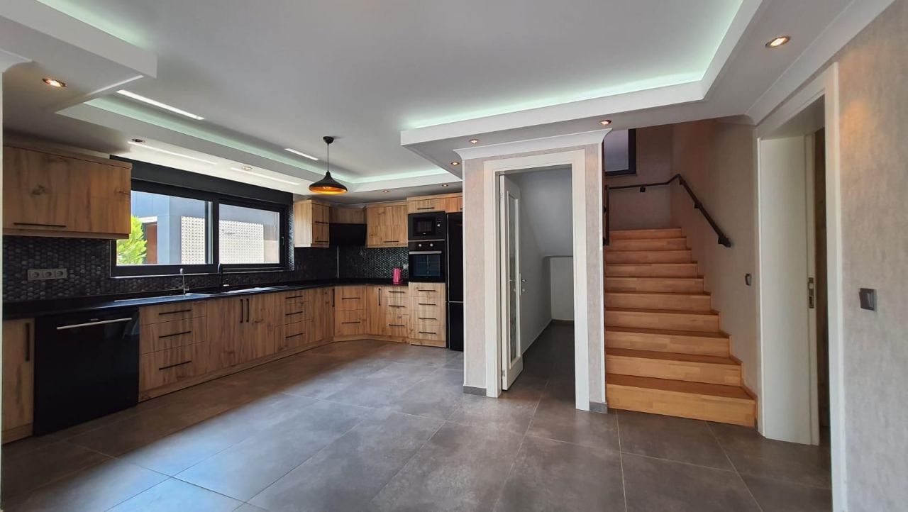 Вилла в Алании, Турция, 300 м² - фото 7