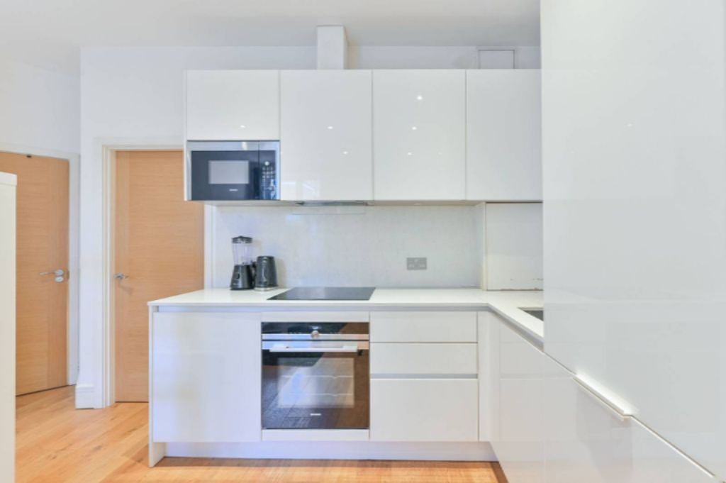 Квартира в Лондоне, Великобритания, 42 м² - фото 1