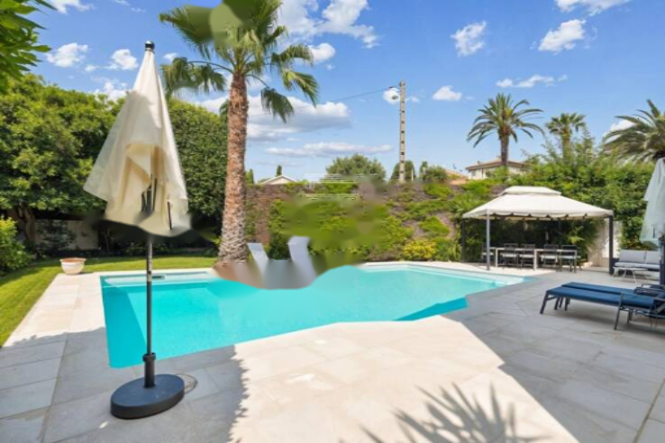 Квартира в Каннах, Франция, 1 403 м² - фото 1