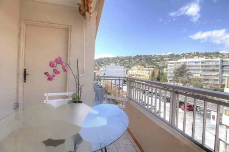 Квартира в Каннах, Франция, 27 м² - фото 1