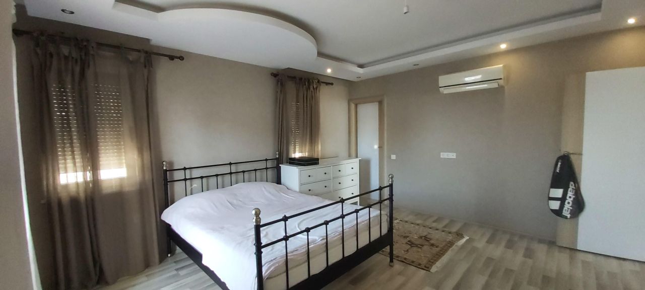 Квартира в Алании, Турция, 250 м² - фото 9