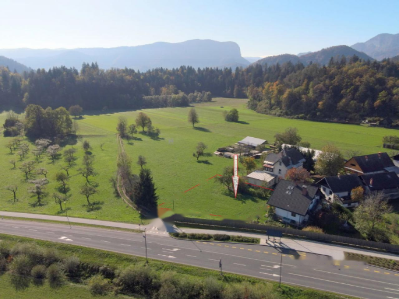 Земля в Бледе, Словения, 887 м² - фото 1