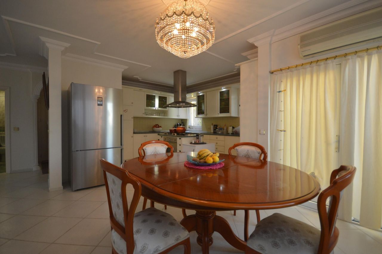 Квартира в Алании, Турция, 340 м² - фото 9