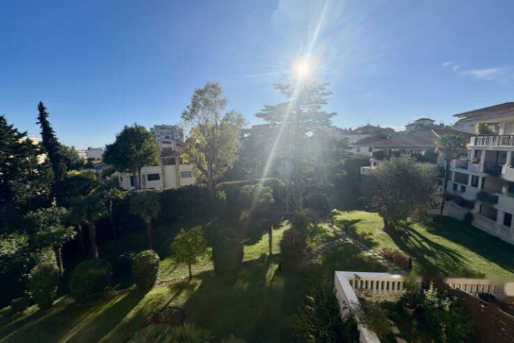 Квартира в Каннах, Франция, 70 м² - фото 1