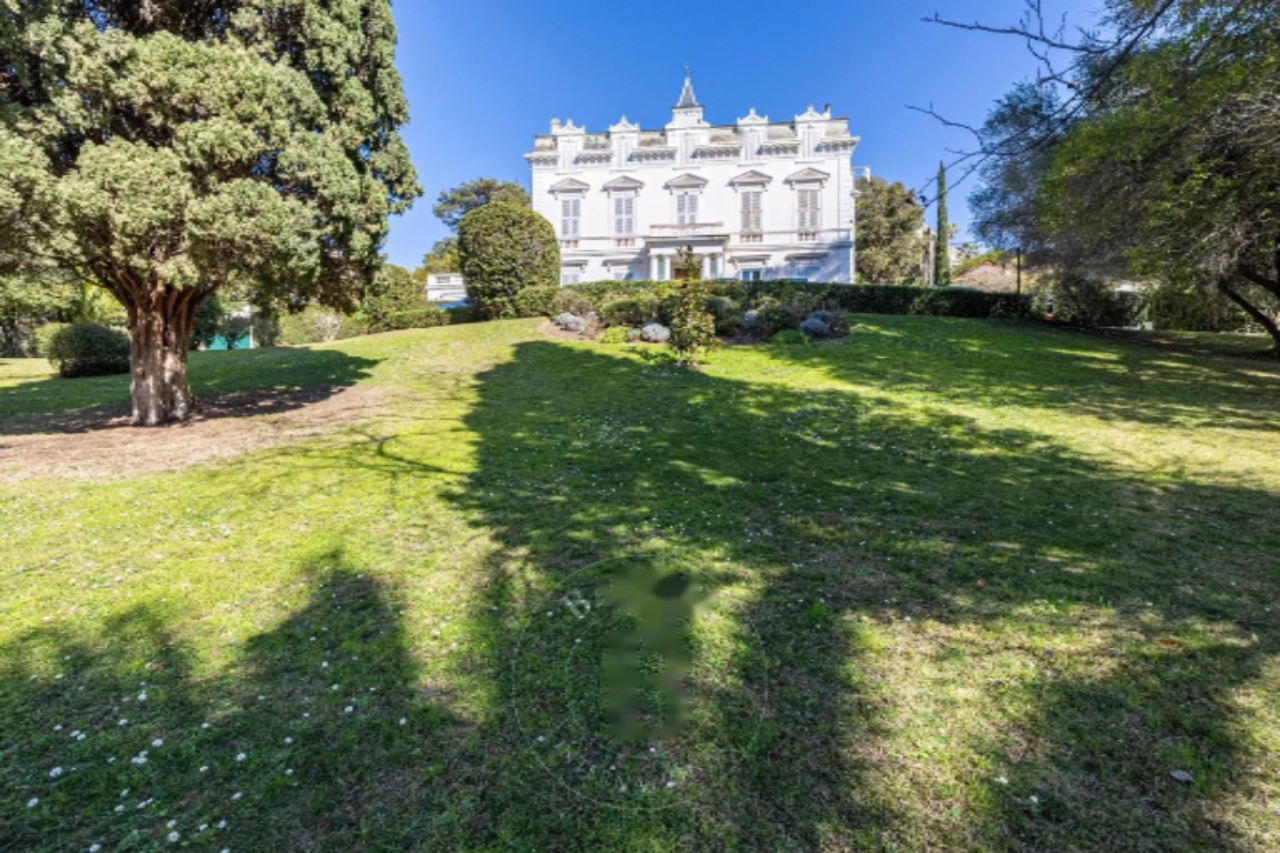 Квартира в Каннах, Франция, 100 м² - фото 1