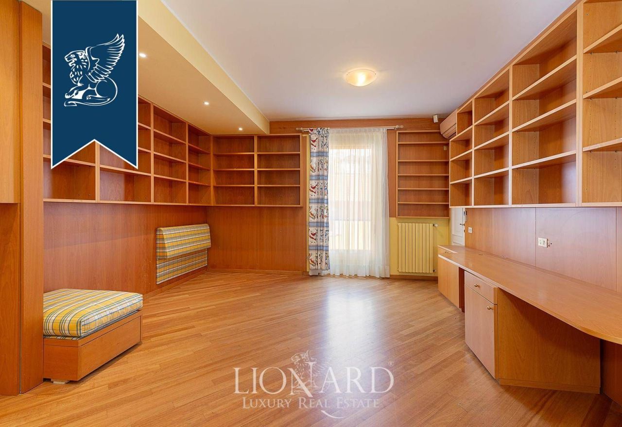 Апартаменты в Милане, Италия, 470 м² - фото 5