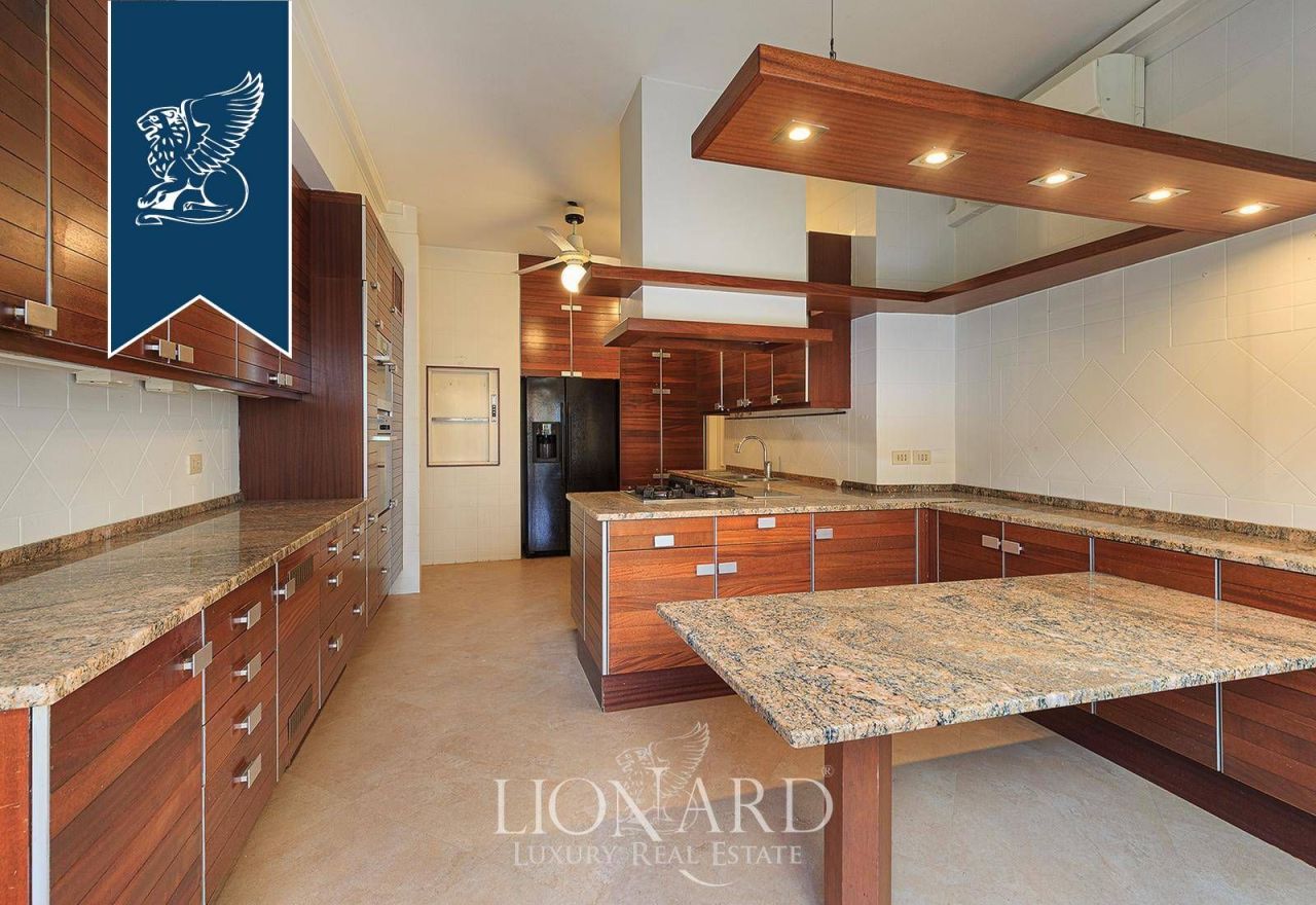 Апартаменты в Милане, Италия, 470 м² - фото 11