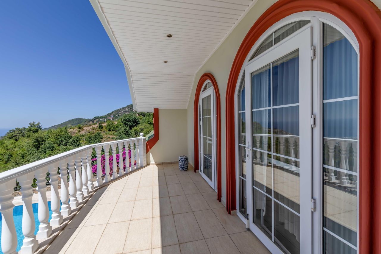 Вилла в Алании, Турция, 300 м² - фото 9