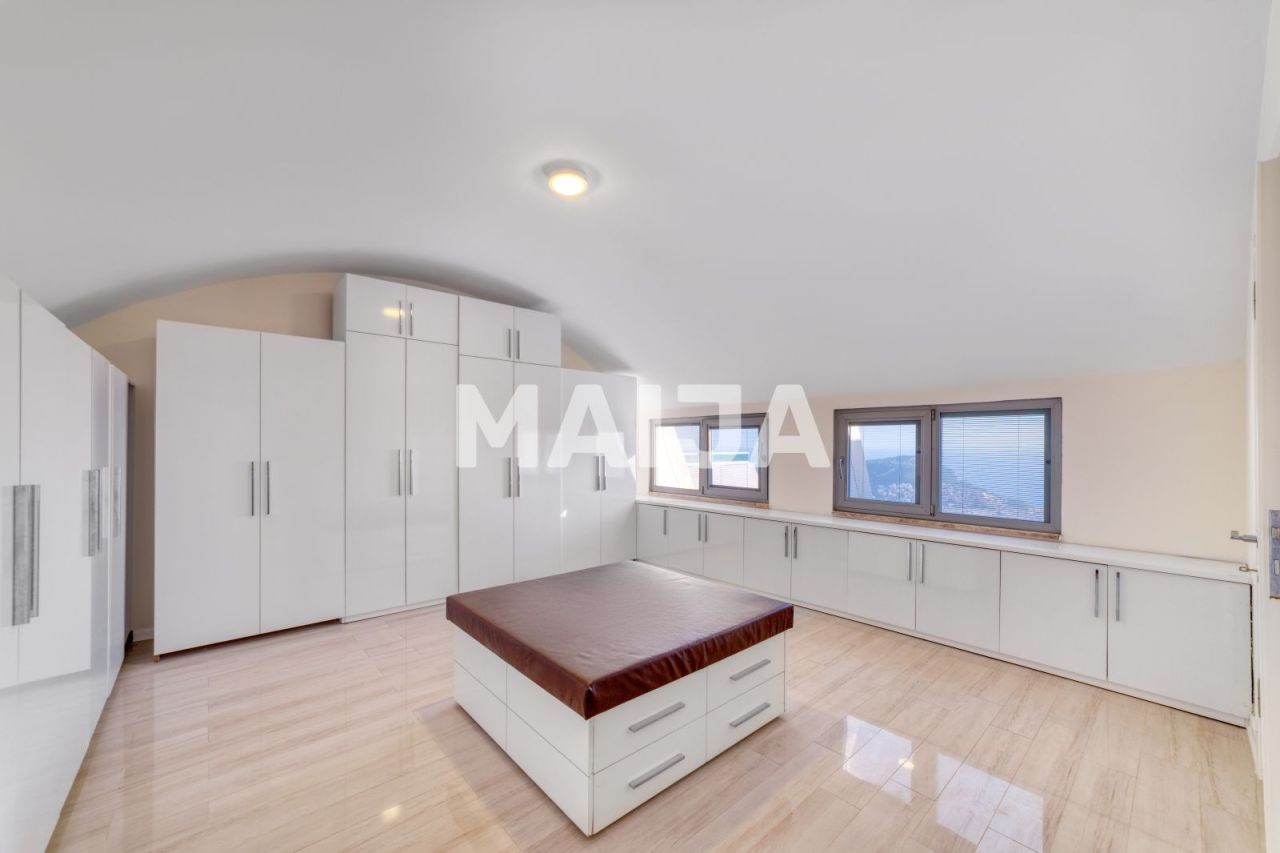 Вилла в Алании, Турция, 300 м² - фото 18