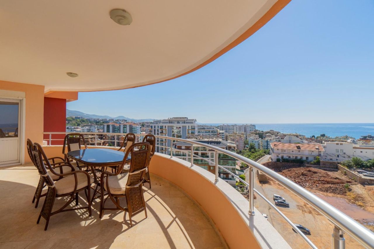 Квартира в Алании, Турция, 120 м² - фото 12