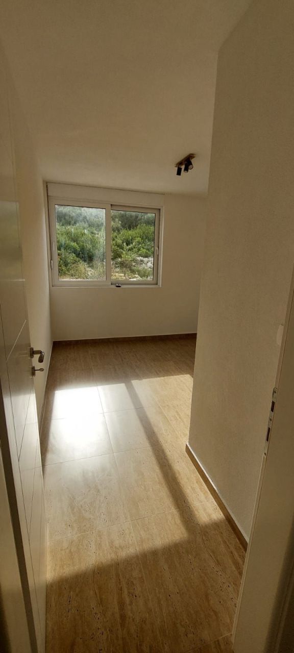 Таунхаус на полуострове Луштица, Черногория, 90 м² - фото 15