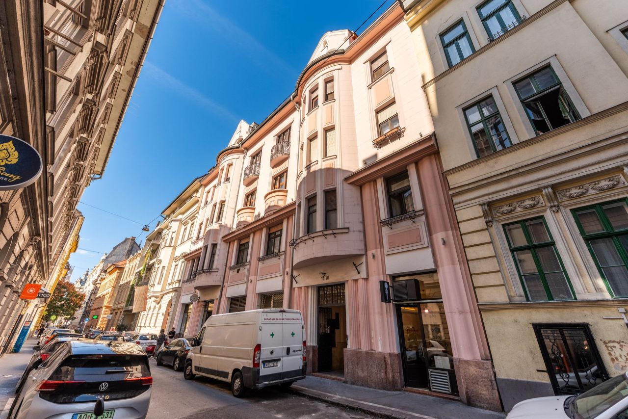 Апартаменты в Будапеште, Венгрия, 83 м² - фото 1