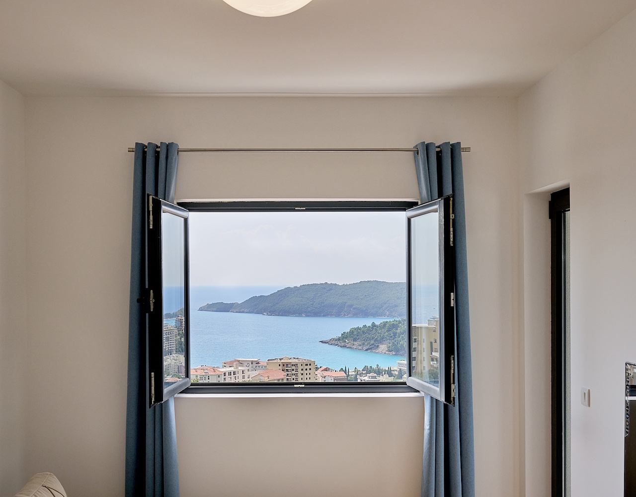 Квартира в Будве, Черногория, 55 м² - фото 12