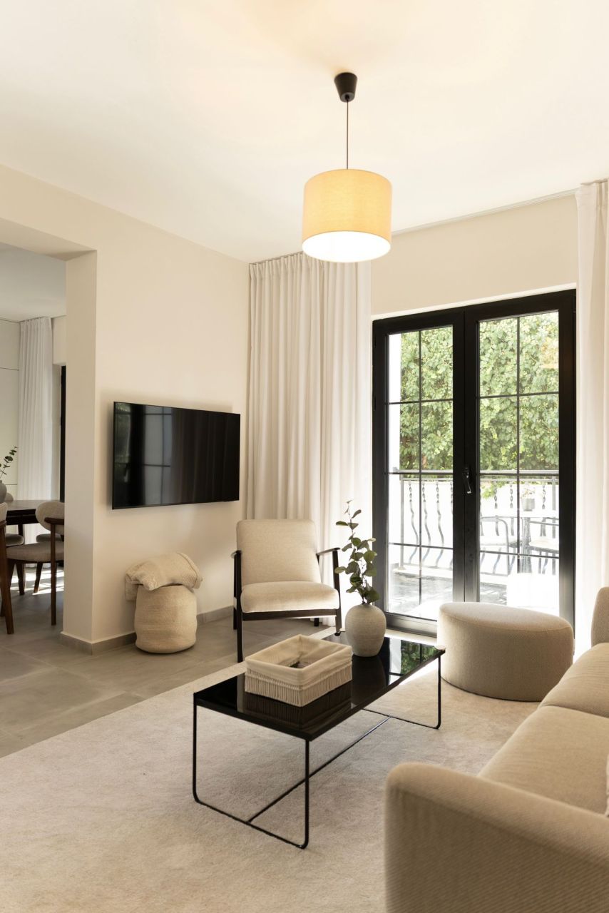 Доходный дом в Тивате, Черногория, 424 м² - фото 5