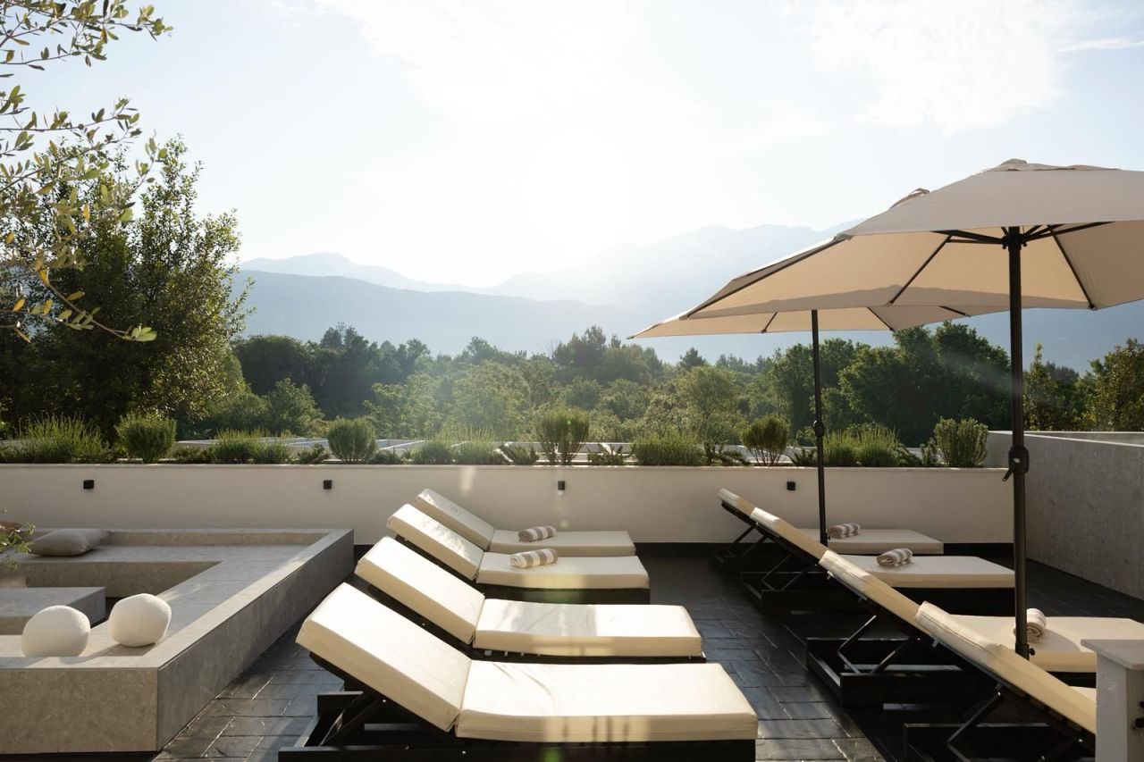 Доходный дом в Тивате, Черногория, 424 м² - фото 13