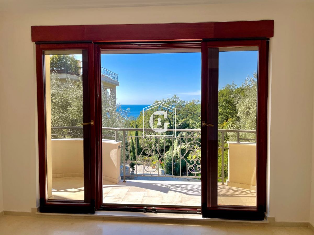 Апартаменты в Петроваце, Черногория, 88 м² - фото 1