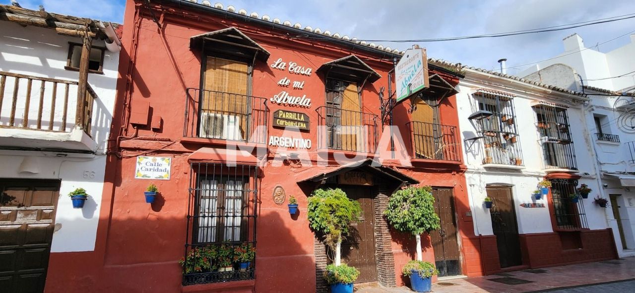 Земля в Эстепоне, Испания, 750 м² - фото 1