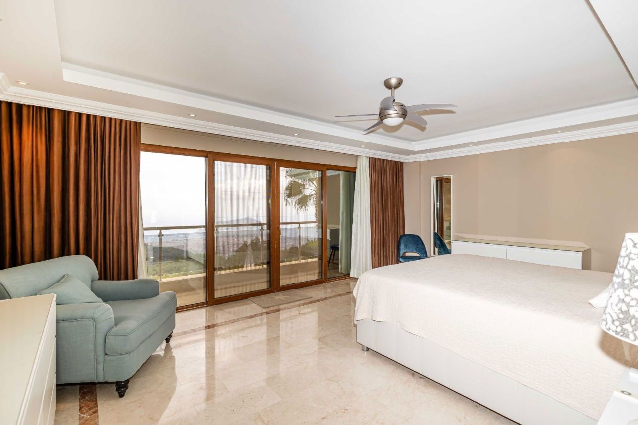 Вилла в Алании, Турция, 240 м² - фото 12