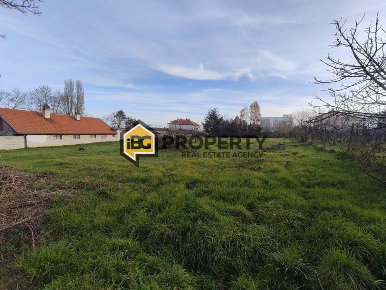 Земля в Бяле, Болгария, 1 853 м² - фото 1