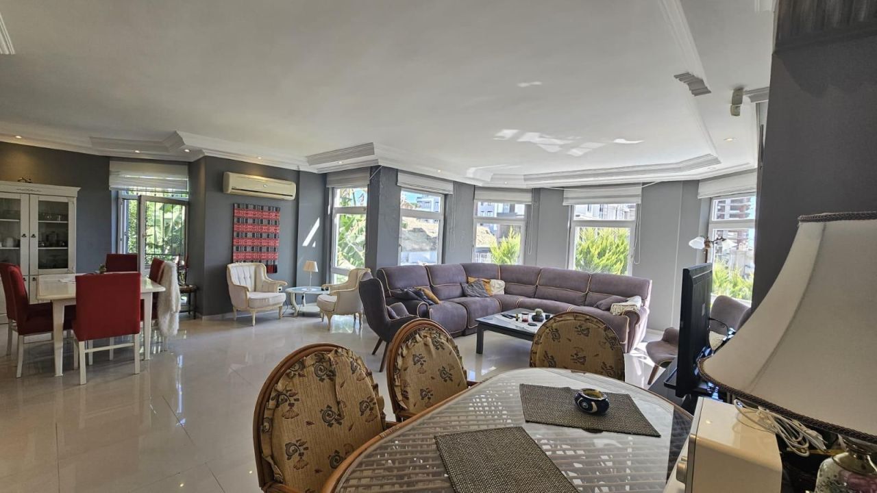 Вилла в Алании, Турция, 595 м² - фото 2