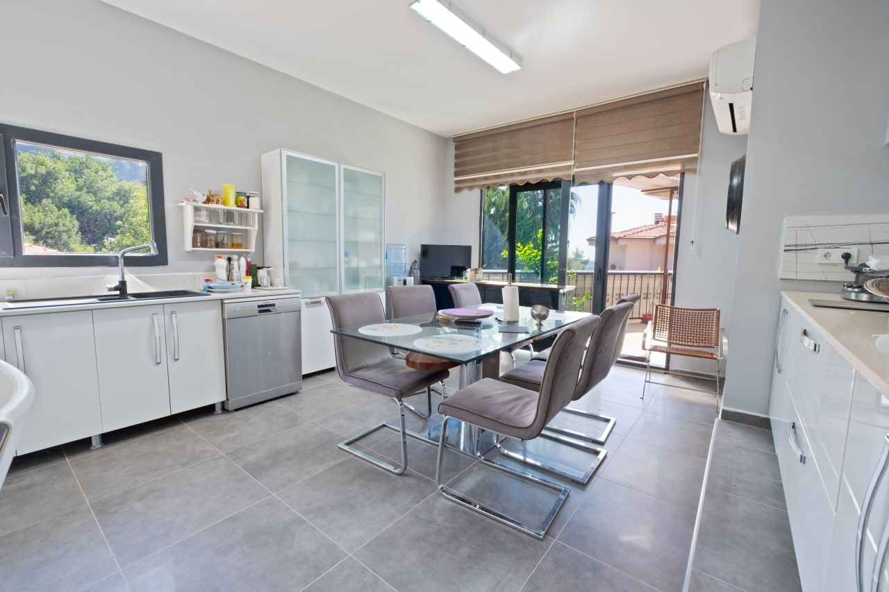 Вилла в Алании, Турция, 400 м² - фото 4