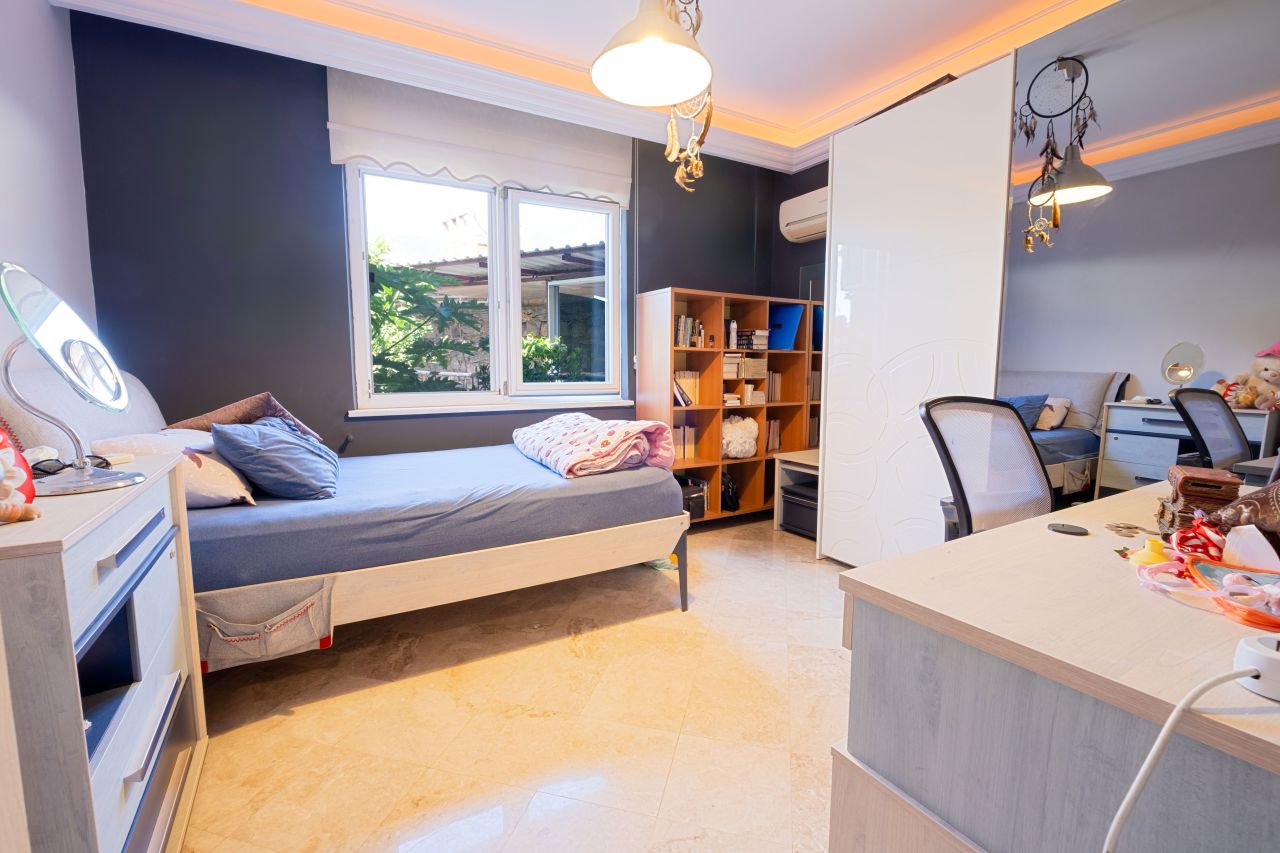 Вилла в Алании, Турция, 400 м² - фото 12