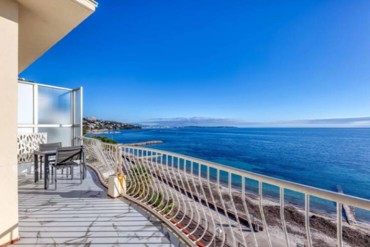 Квартира в Каннах, Франция, 75 м² - фото 1