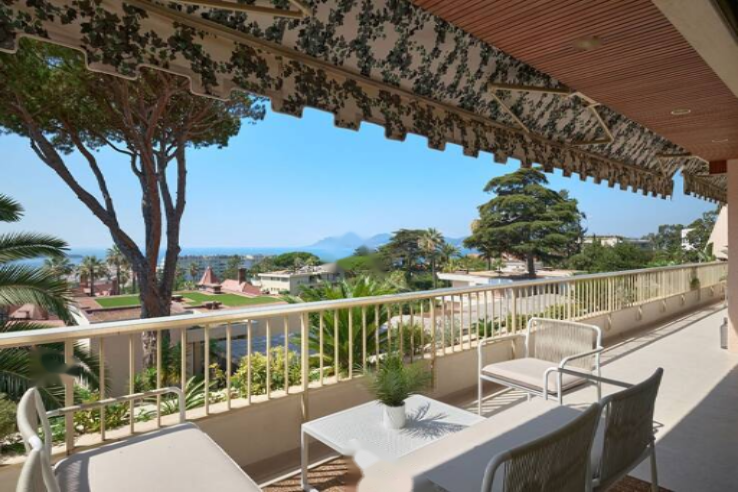 Квартира в Каннах, Франция, 121 м² - фото 1