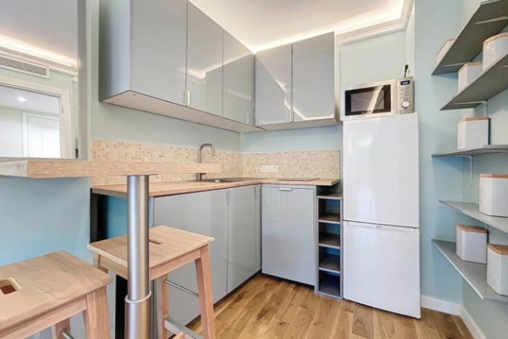 Квартира в Каннах, Франция, 27 м² - фото 2