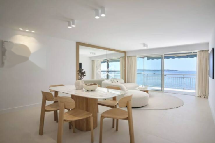 Квартира в Каннах, Франция, 108 м² - фото 2