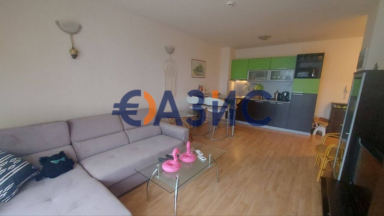 Апартаменты на Солнечном берегу, Болгария, 64 м² - фото 1