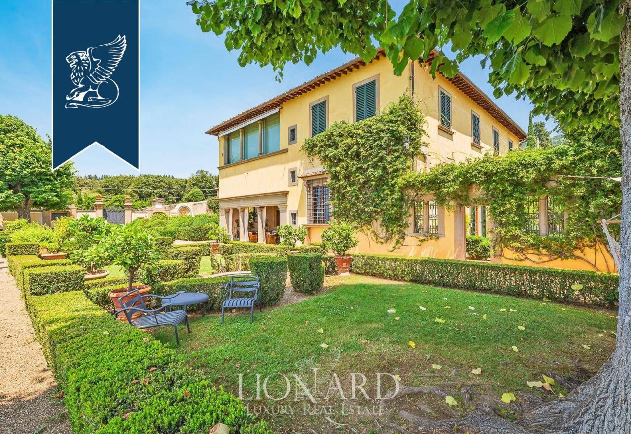 Вилла во Флоренции, Италия, 1 300 м² - фото 8