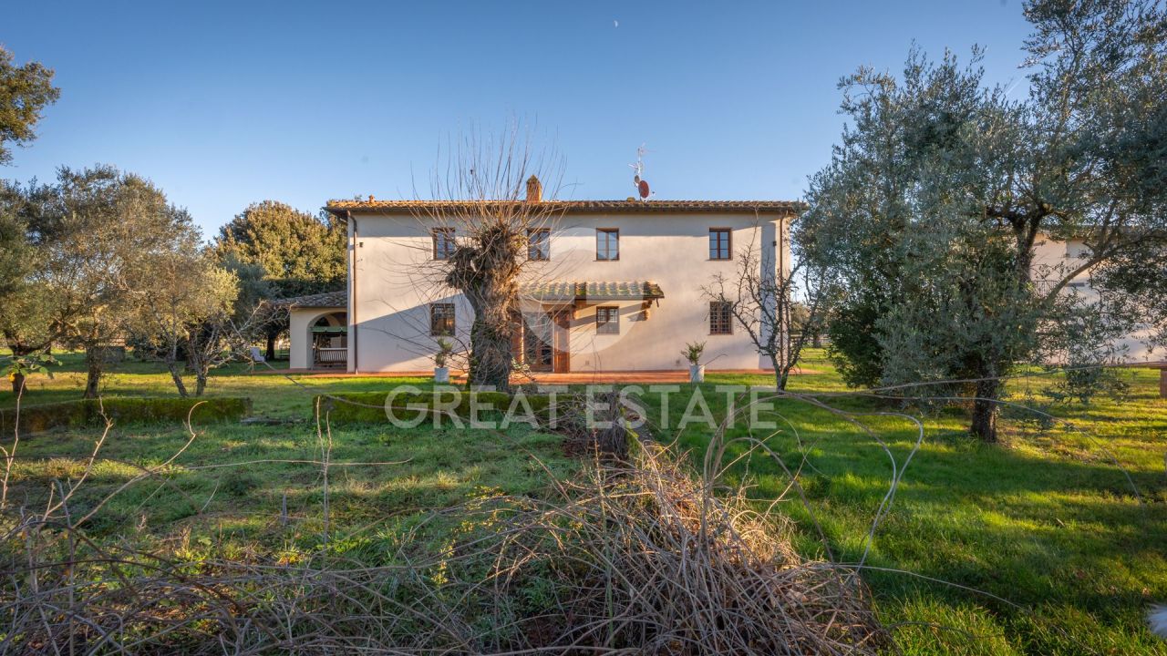 Дом в Террануова-Браччолини, Италия, 473.4 м² - фото 6