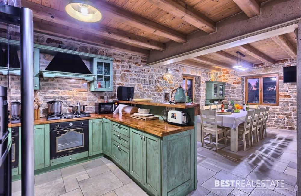 Вилла на Хваре, Хорватия, 350 м² - фото 7